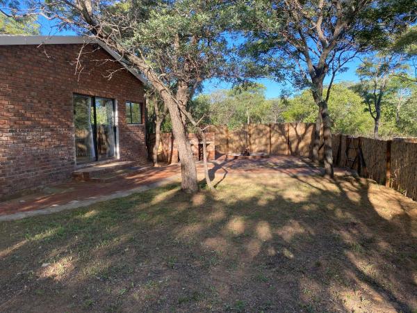 照片显示了位于Bela-Bela市的Vlakkieskraal Farmstay - BushBaby House物件。