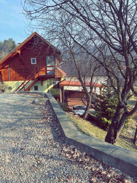 На фото показан объект Casa Gyerő, расположенный в городе Совата.