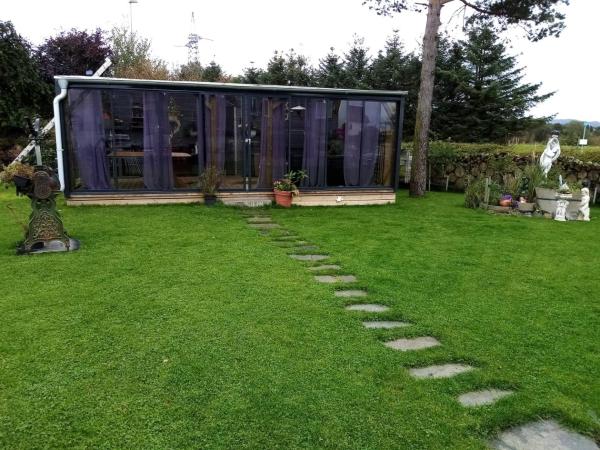 A la foto es mostra l'objecte Garden Guest House Room with Terrace situat a la ciutat de Stavanger.