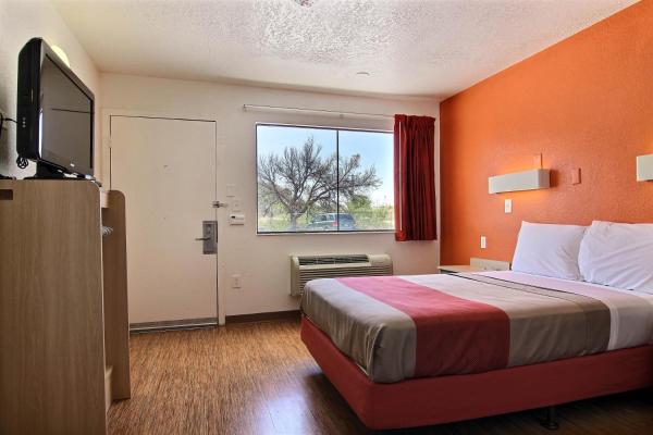 写真にはHawley市にあるMotel 6-Abilene, TXが写っています。
