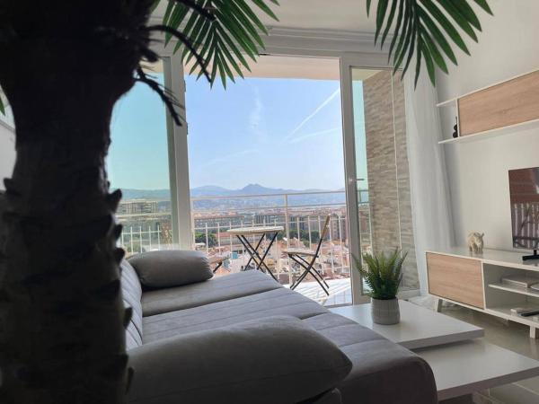 Holidays2malaga Princesa 3 Dormitorios, Vistas Al Mar Y Montaña, Terraza Y A 200m A La Playa - Malaga, Espagne