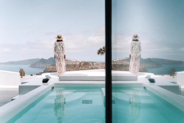Spacious Villa With Pool In Megalochori - 280 Sqm For 10 People - Santorini