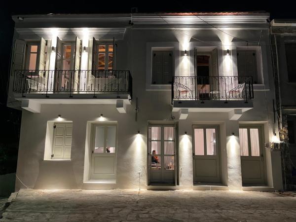 På bildet vises objektet MY Volissos Apartments som ligger i byen Limnos.