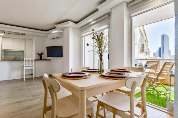 A la foto es mostra l'objecte Villas Guzman - Anais situat a la ciutat de Calp.