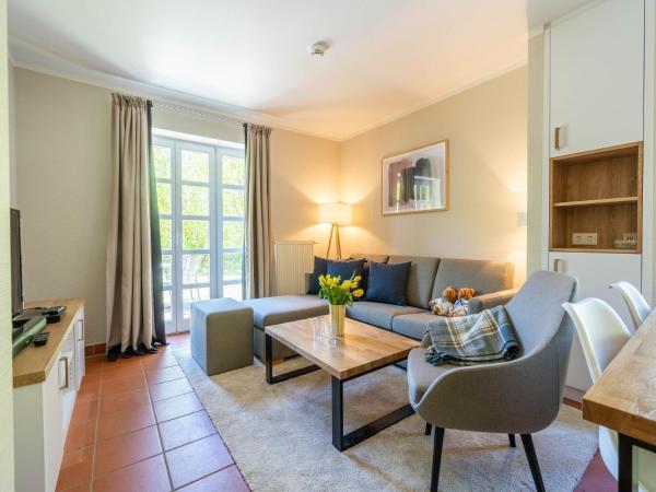 Na zdjęciu widoczny jest obiekt Feriendorf Rugana - Komfortplus Appartement mit 1 Schlafzimmer und Terrasse B20 położony w mieście Dranske.