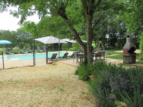 A la foto es mostra l'objecte Maison spacieuse avec piscine privée au cœur du Périgord Noir, proche sites touristiques majestueux - FR-1-616-254 situat a la ciutat de Journiac.