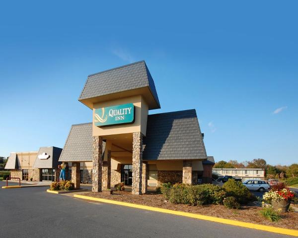 A la foto es mostra l'objecte Quality Inn Shenandoah Valley situat a la ciutat de Broadway.
