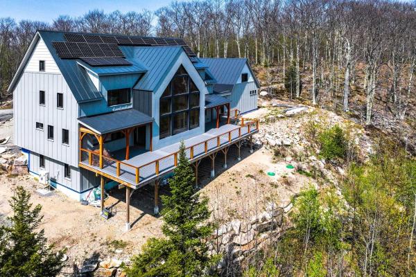A la foto es mostra l'objecte Franconia Heights Sustainable Mtn Apartment situat a la ciutat de Franconia.