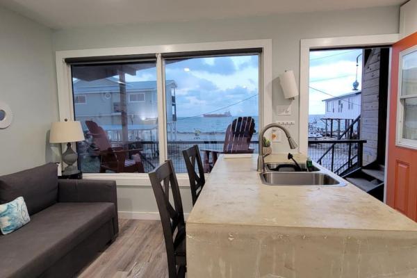A la foto es mostra l'objecte Las Casitas on Magnolia Beach - Casita B situat a la ciutat de Port Lavaca.