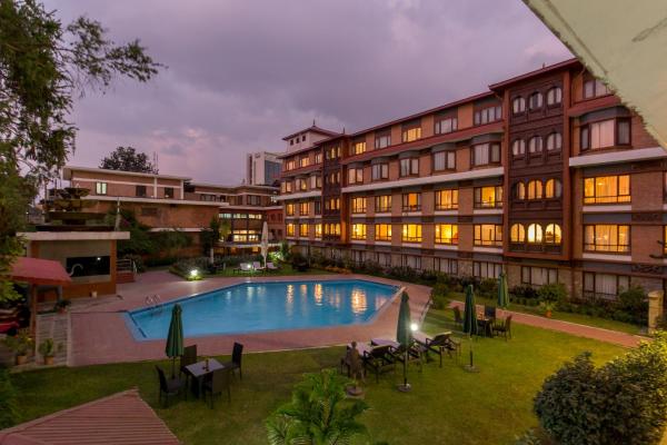 The Malla Hotel - Thamel, 2 km to Swayambhunath Temple, Káthmándú