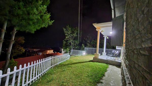 A la foto es mostra l'objecte Peaceful Private Cottage in Khaira Gali Galyat Murree situat a la ciutat de Khaira Gali.