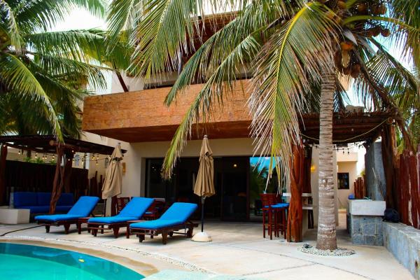 Na foto é possível ver o objeto Egina Luxury Villa localizado na cidade de Uaymitun.