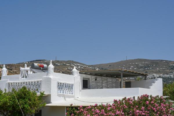 照片显示了位于Tinos Town市的kleris apartments 8物件。