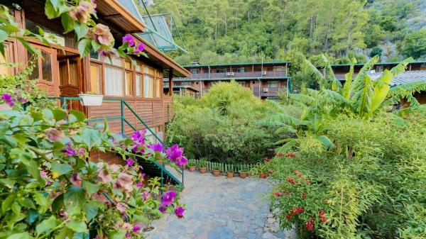 Nella foto è visibile l'oggetto Turkmen Tree Houses situato nella città di Olympos.