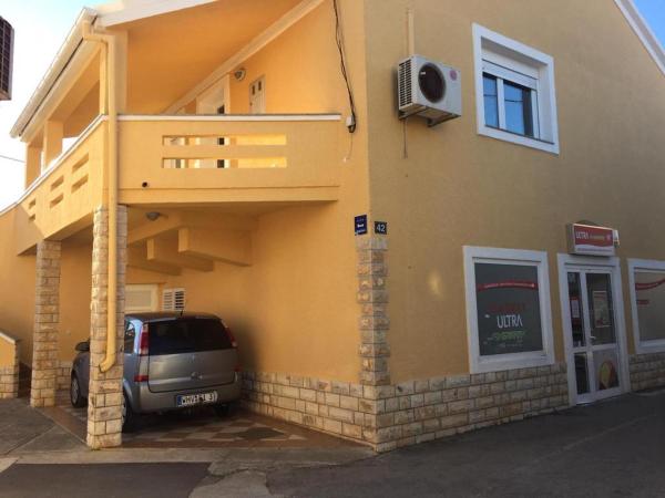 Na zdjęciu widoczny jest obiekt Ferienhaus Dalmatia położony w mieście Kali.