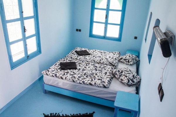 写真にはTafedna市にあるPretty room in villa Lair De La Mer, in Sidi Kaoukiが写っています。