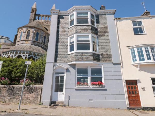 Kuva 1: Flat 1, 32 Newcomen Road