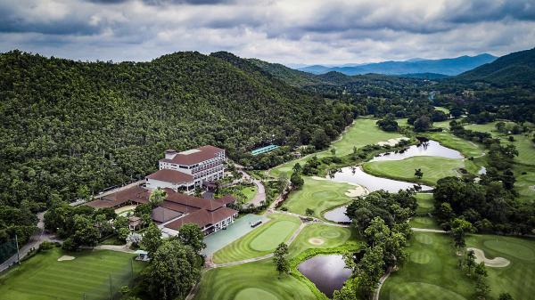 A la foto es mostra l'objecte Alpine Golf Resort Chiang Mai situat a la ciutat de Ban Doi Yao.