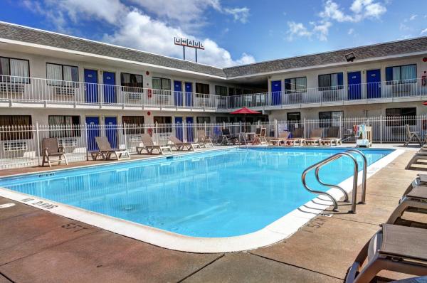 Na zdjęciu widoczny jest obiekt Motel 6-Slidell, LA - New Orleans położony w mieście Slidell.
