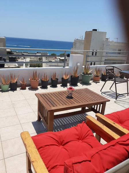 Na fotografii je vidět objekt Comfy Apartment near the Sea nacházející se ve městě Ierápetra.