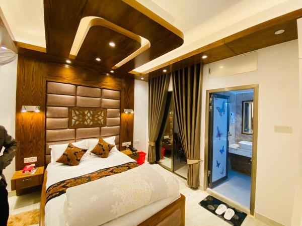 Na zdjęciu widoczny jest obiekt Beach Queen Resort położony w mieście Koks Badźar.