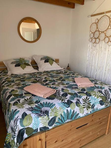 Auf dem Foto ist das Objekt Villa naturiste 2 chambres héliovillage 6 personnes maxi in der Stadt Cap d'Agde zu sehen.