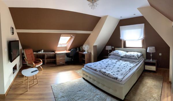 Apartament Podczerwone - Polonia
