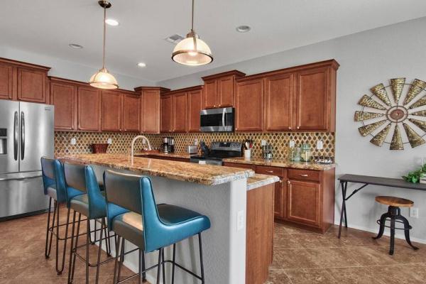 La photo montre l'objet Stylish & Modern Home Near Downtown Gilbert! situé dans la ville de Gilbert.