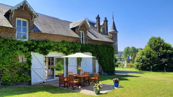 A la foto es mostra l'objecte Château Machiel Chambre d hotes de charme au calme en Baie de Somme situat a la ciutat de Vironchaux.