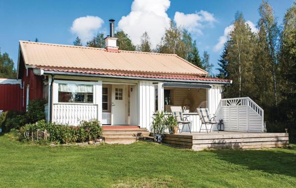 Auf dem Foto ist das Objekt Cozy Home In Östra Ämtevik With Sauna in der Stadt Ransäter zu sehen.