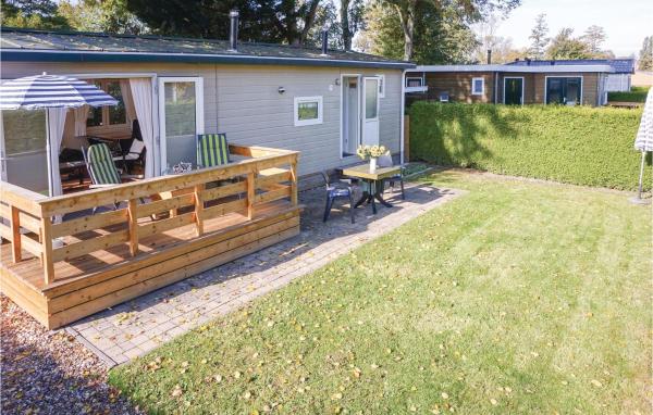 Na zdjęciu widoczny jest obiekt 2 Bedroom Stunning Home In Tzummarum położony w mieście Koehool.