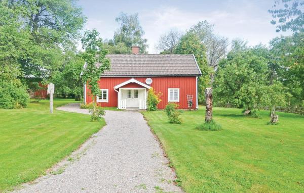 Na zdjęciu widoczny jest obiekt Gorgeous Home In Sävsjö With Wifi położony w mieście Bjärkaryd.