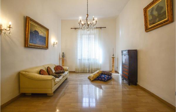 3 Bedroom Pet Friendly Home In Piombino - Piombino