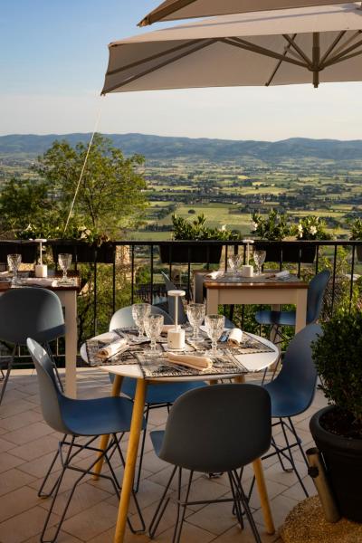 På billedet ses objektet Hotel Posta Panoramic Assisi beliggende i byen Assisi.