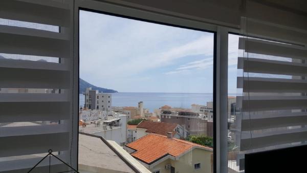 A la foto es mostra l'objecte Sea View Studio situat a la ciutat de Bečići.