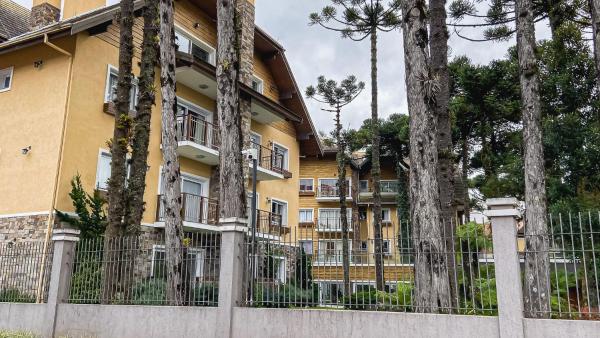 På billedet ses objektet LOCAR-IN GRAMADO Residencial Casa de Pedra beliggende i byen Gramado.