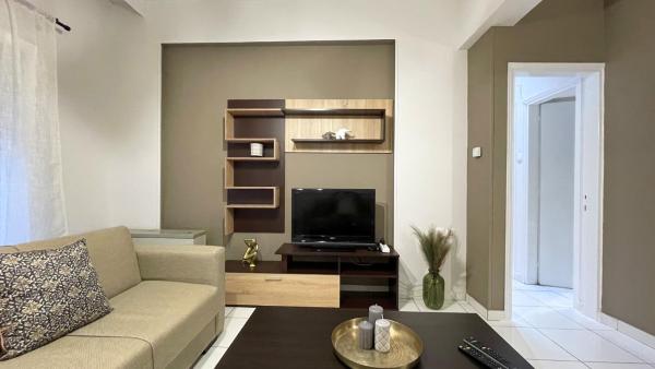 A la foto es mostra l'objecte Vanilla - HappyHostGr - Downtown Apartment situat a la ciutat de Volos.