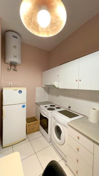 Billede 8: Vanilla - HappyHostGr - Downtown Apartment