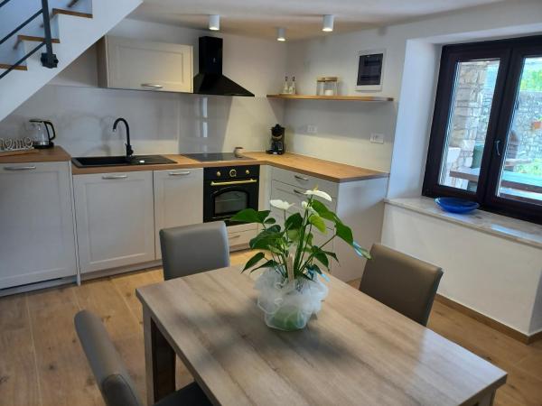 Na zdjęciu widoczny jest obiekt House Orihi położony w mieście Barban.