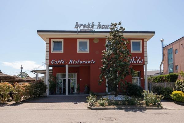 På billedet ses objektet Hotel Break House Ristorante beliggende i byen Penna.
