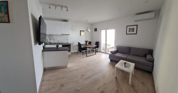 На фото показан объект Apartment By the Mall, расположенный в городе Сплит.