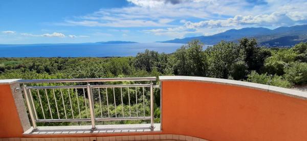 Na fotografii je vidět objekt Apartman Kos nacházející se ve městě Zamet.