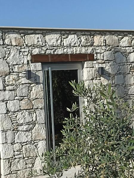 Ammos Luxury Suits and Residences, Peyia