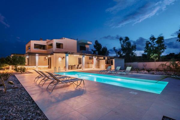 Villa Maribia With Private Pool - Rhodes