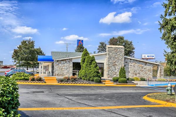 A la foto es mostra l'objecte Motel 6 Hagerstown MD situat a la ciutat de Hagerstown.