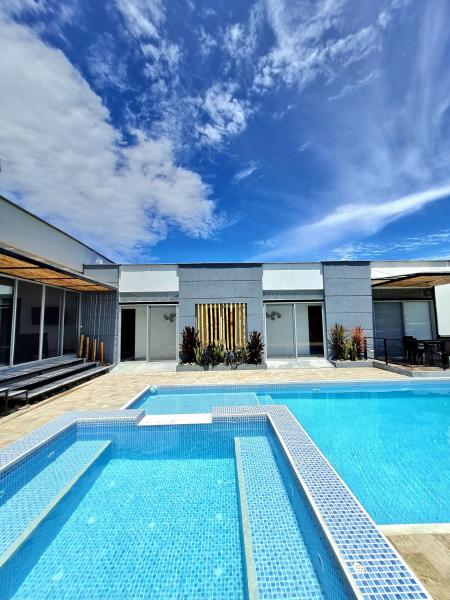 På bildet vises objektet Villa Tokyo som ligger i byen Arrayanal.