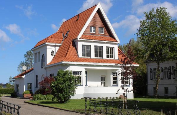 På bilden syns objektet Villa 1909 som ligger i staden Pewsum.