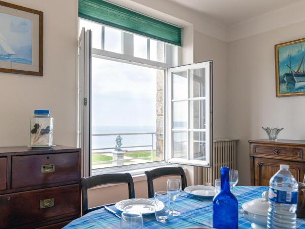 En la foto se muestra el objeto Apartment Le panoramique by Interhome ubicado en la ciudad de Saint-Malo.