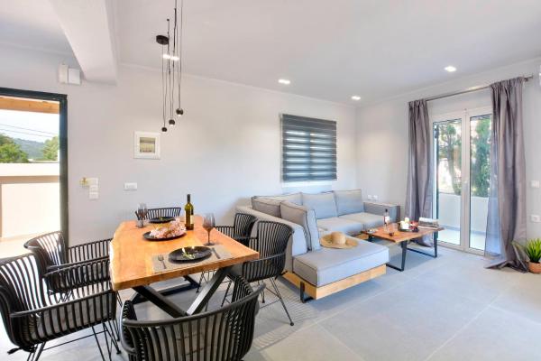 Stylish Privet Poolside Villa - Corfu