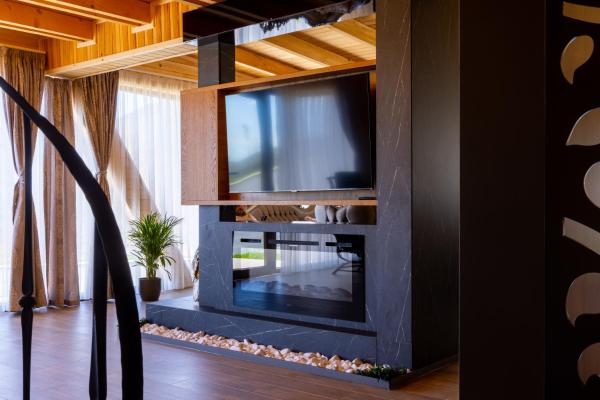 På bilden syns objektet Batllava Premium Resort som ligger i staden Orllan.